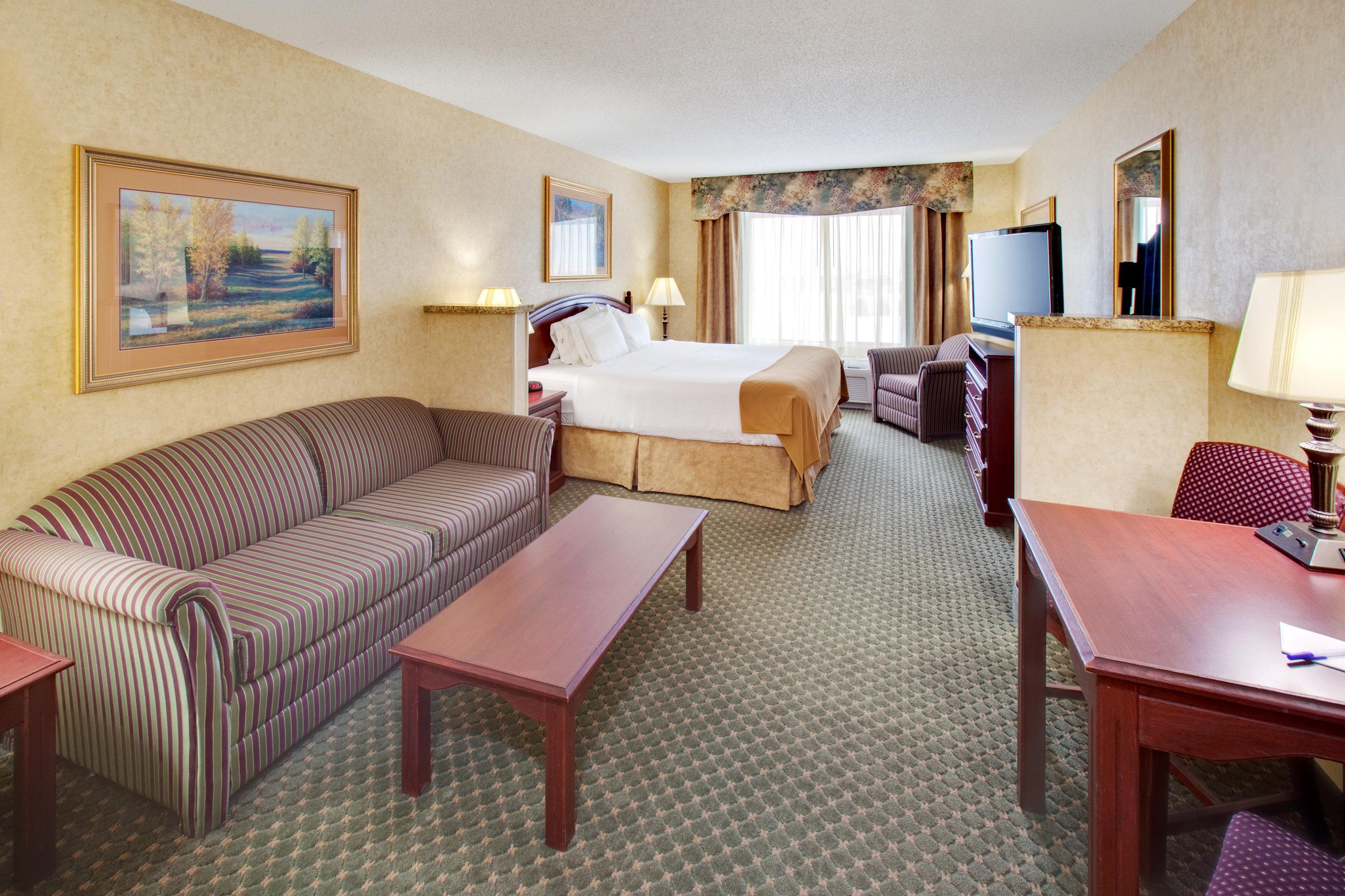 Holiday Inn Express Hotel & Suites Bismarck By Ihg Экстерьер фото