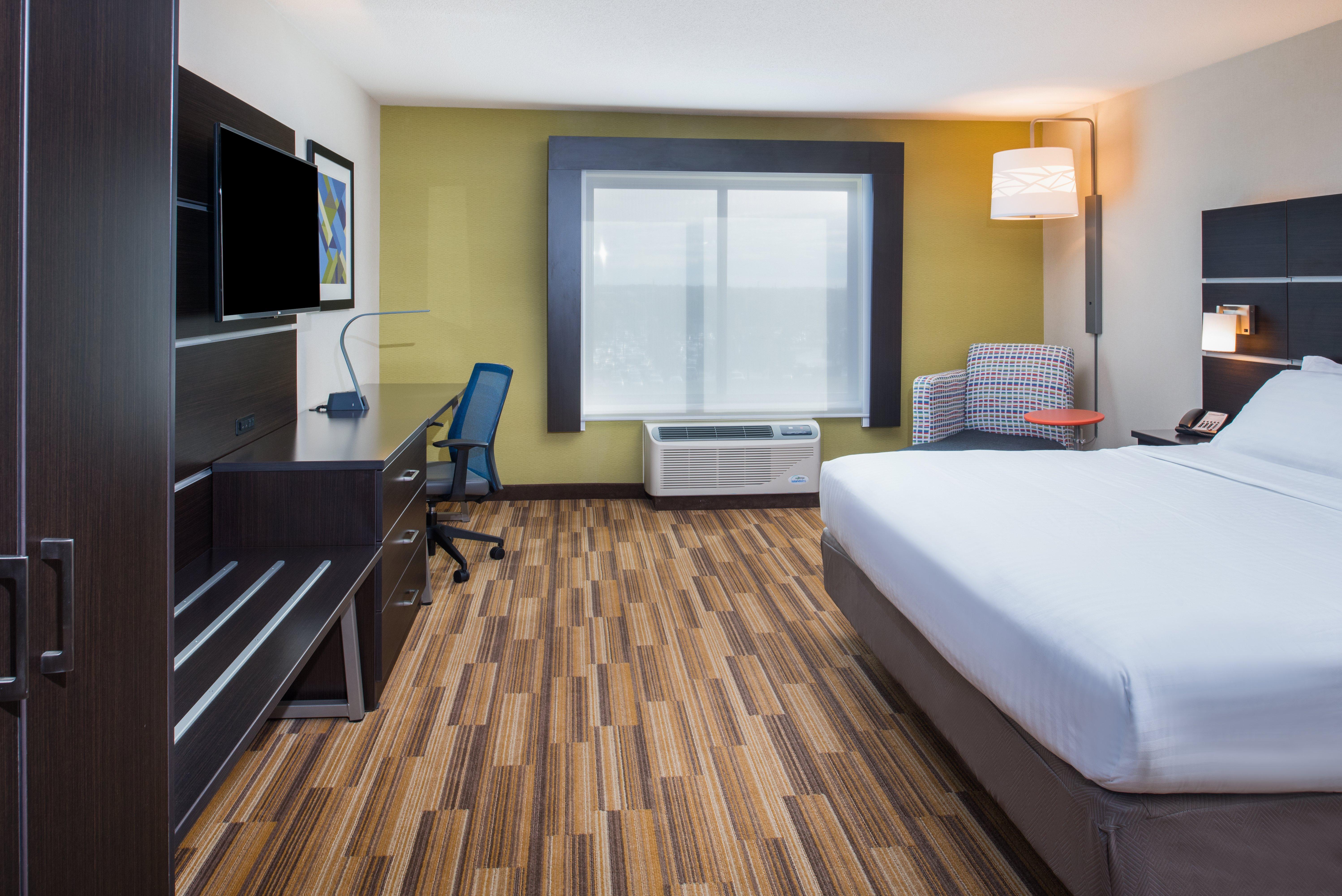 Holiday Inn Express Hotel & Suites Bismarck By Ihg Экстерьер фото